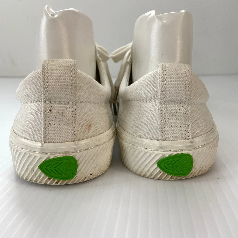 Cariuma OCA Low Off White Canvas‎ Low Top Lace Up Sneakers Womens 10